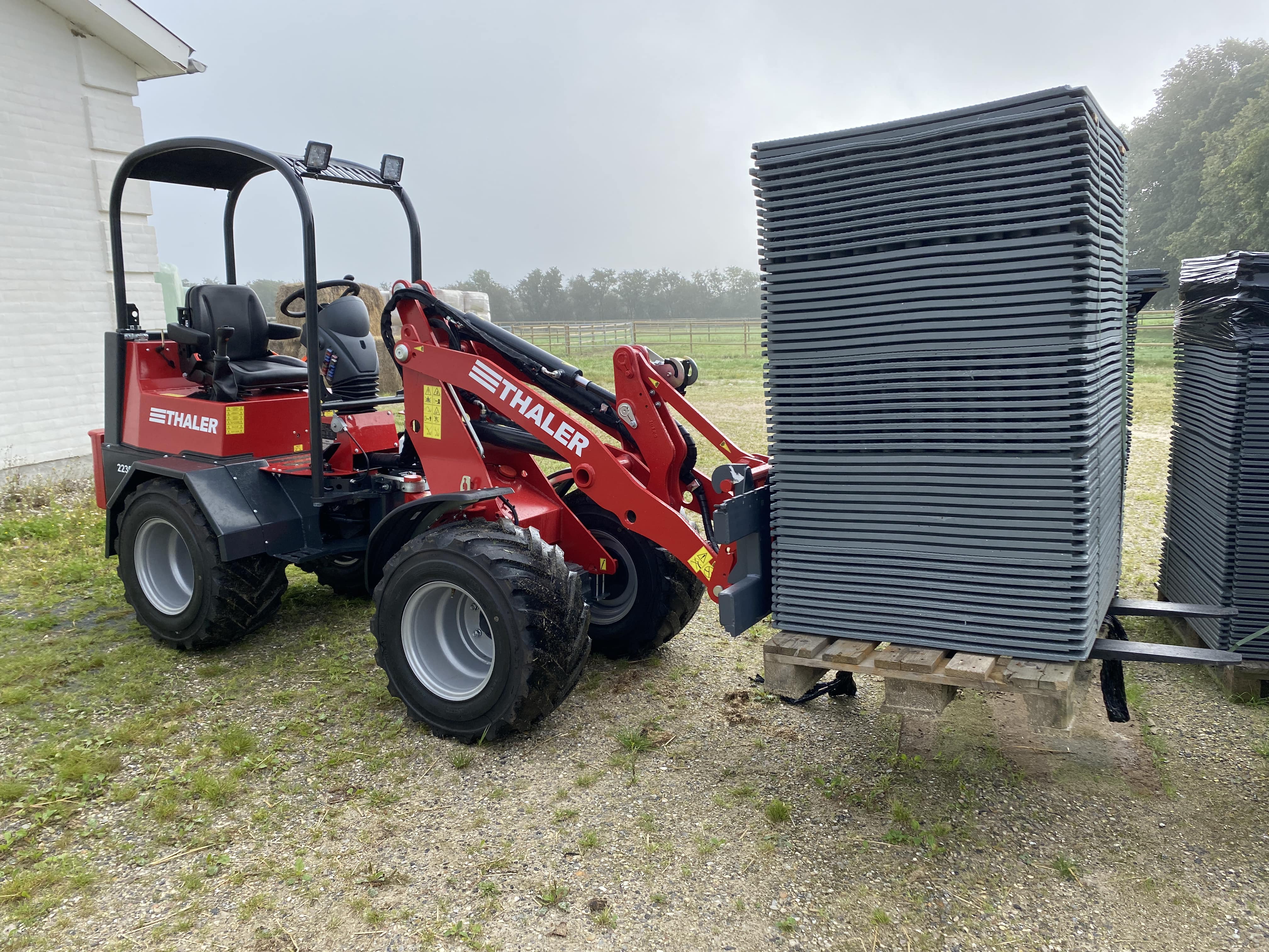 Tractor 4