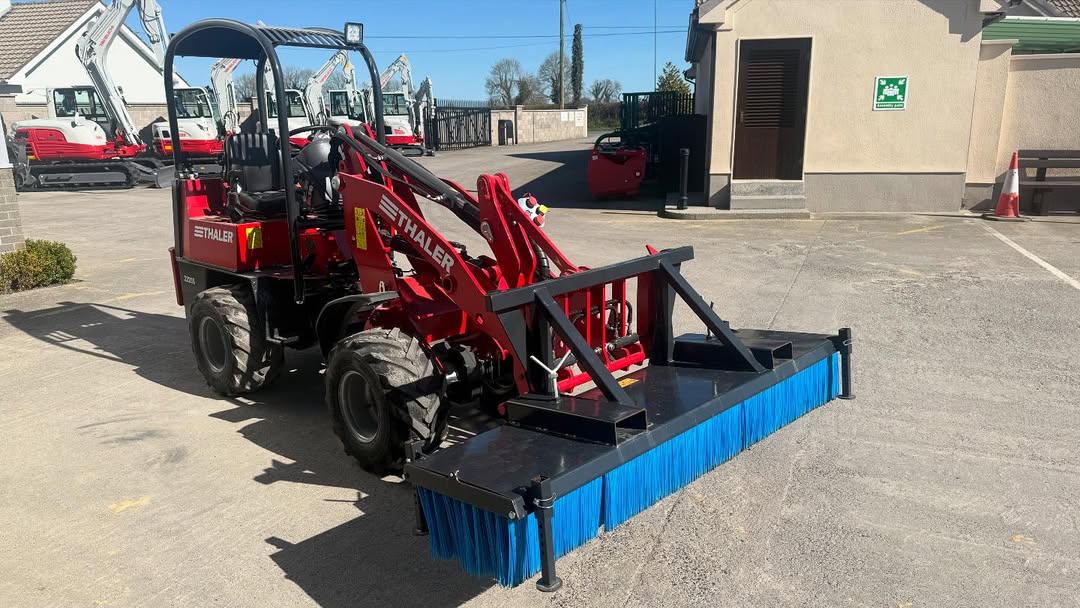 Tractor 6